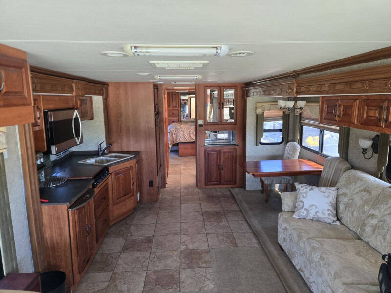 2007 Coachmen RV Pathfinder 384TS
