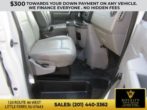 2011 Ford E-Series E-150 XLT