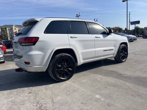 2017 Jeep Grand Cherokee Laredo