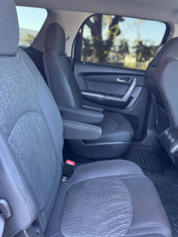2012 GMC Acadia SLE