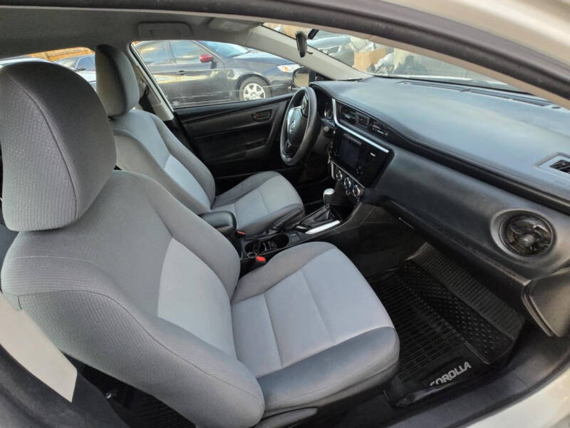 2017 Toyota Corolla LE