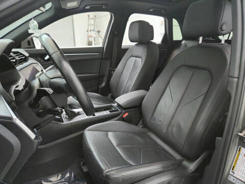 2020 Audi Q3 quattro S line Premium 45 TFSI