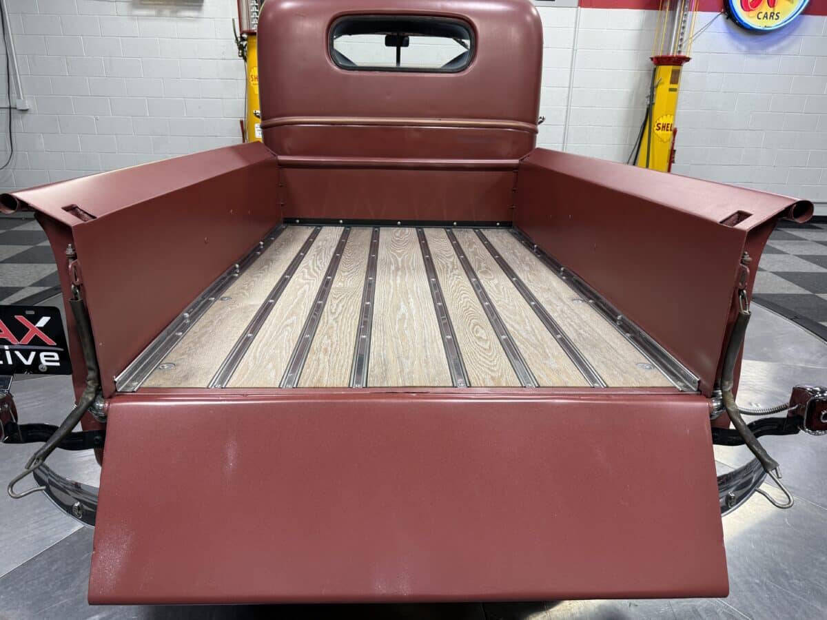 1946 Chevrolet 3100 54