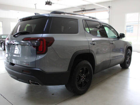 2023 GMC Acadia AT4