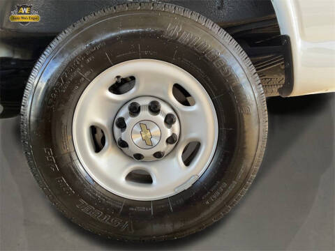 2023 Chevrolet Express 2500