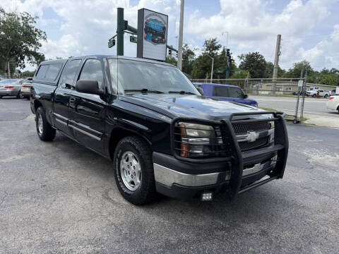 2004 Chevrolet Silverado 1500 LS