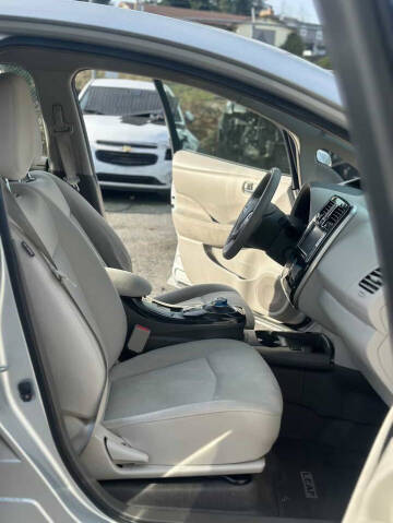 2012 Nissan LEAF SV