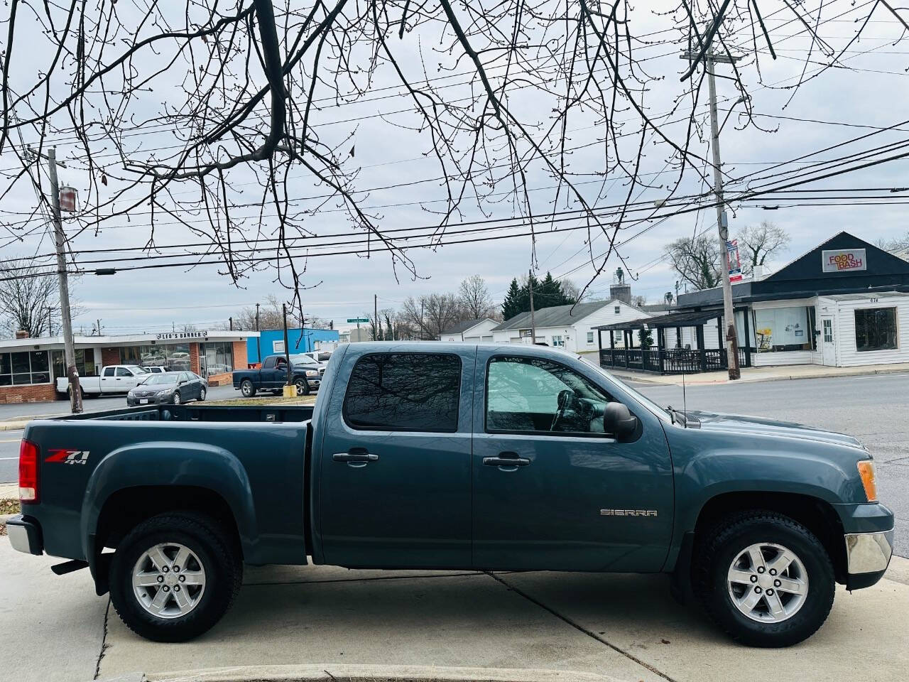 2011 GMC Sierra 1500 for sale at American Dream Motors in Winchester, VA