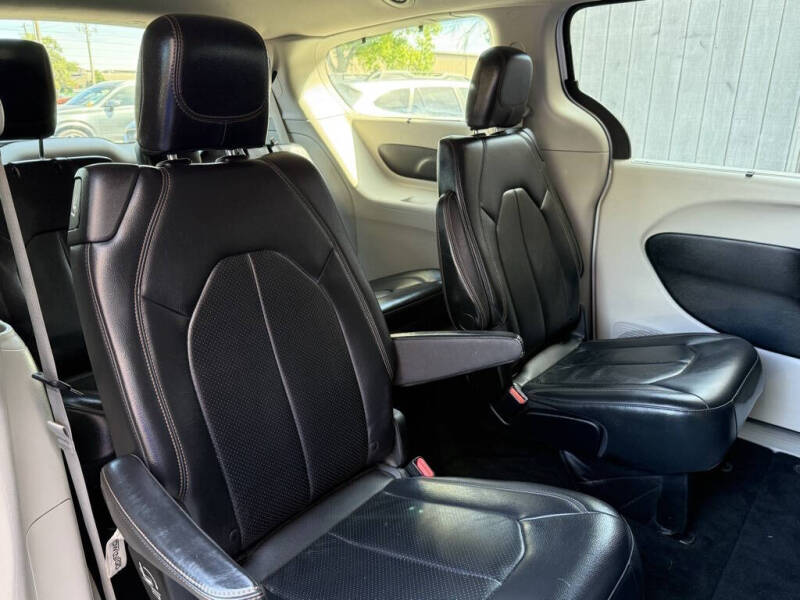 2018 Chrysler Pacifica Touring L