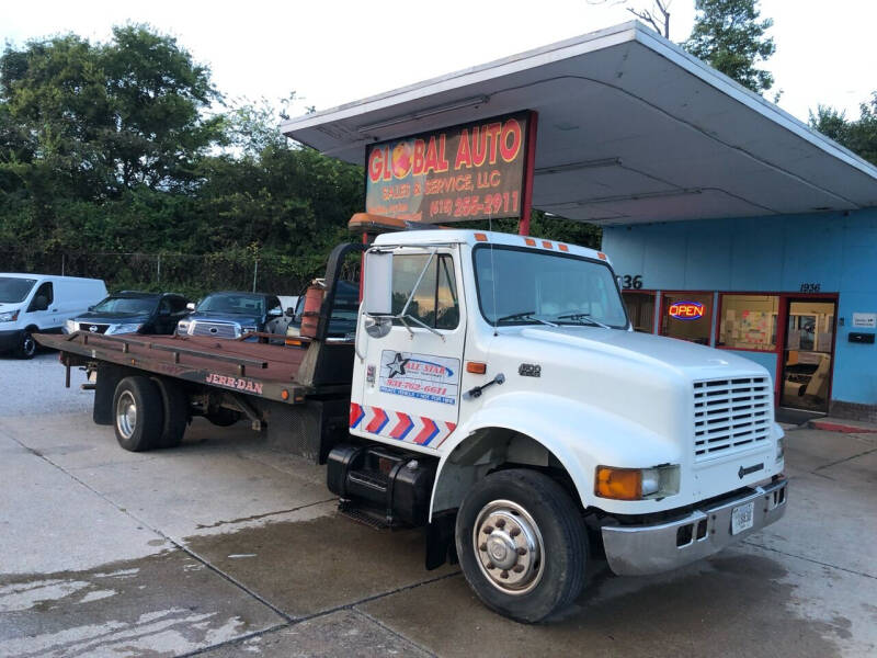1999 International 4700 for sale at Global Auto Sales and Service in Nashville TN
