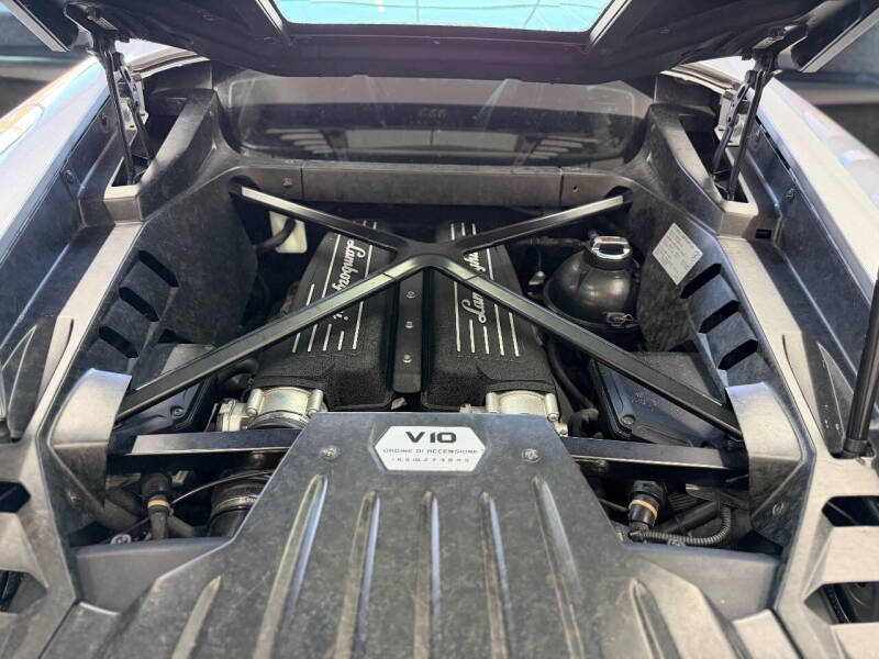 2015 Lamborghini Huracan LP 610-4