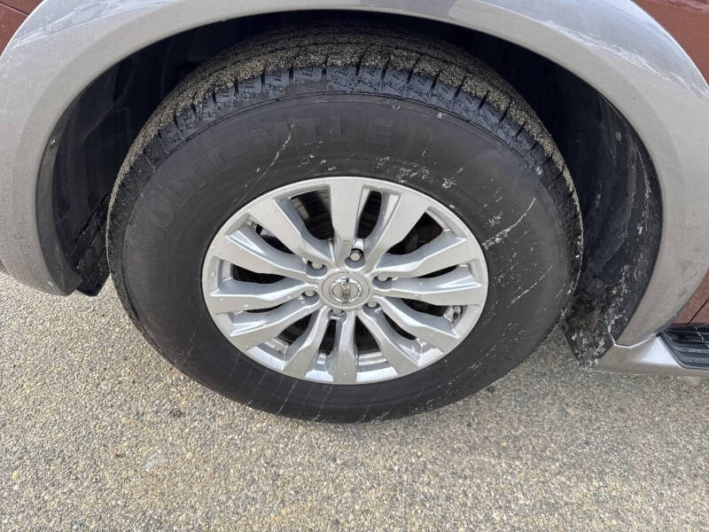 2017 Nissan Armada SV