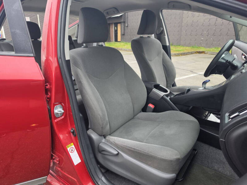 2012 Toyota Prius Two