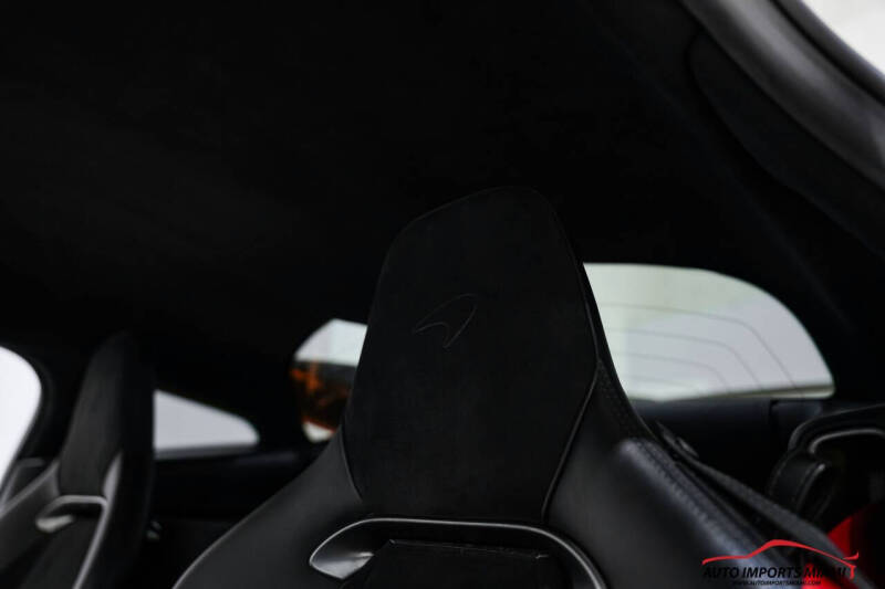 2023 McLaren Artura