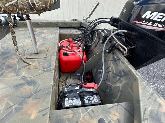 2017 Tracker Grizzly