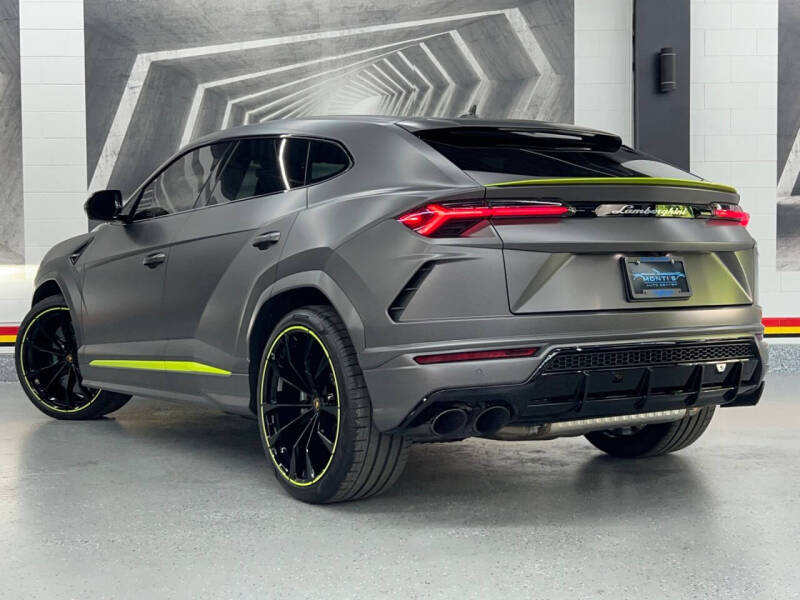 2022 Lamborghini Urus
