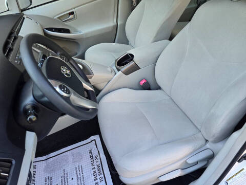 2012 Toyota Prius Three