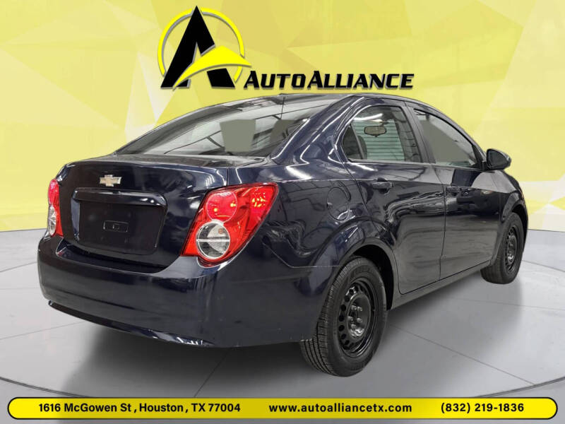 2015 Chevrolet Sonic LS Auto