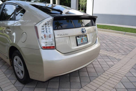 2010 Toyota Prius III