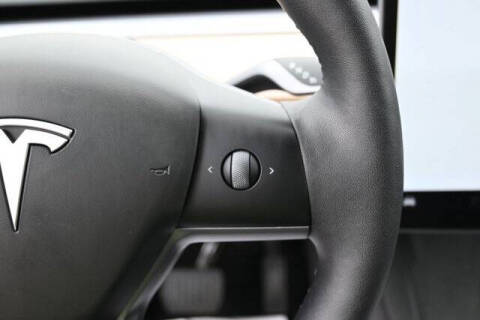 2025 Tesla Model Y Long Range