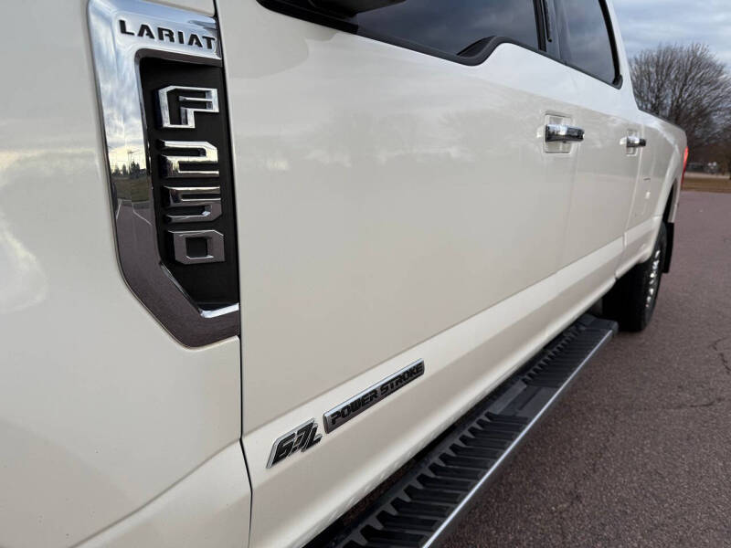 2017 Ford F-250 Super Duty Lariat
