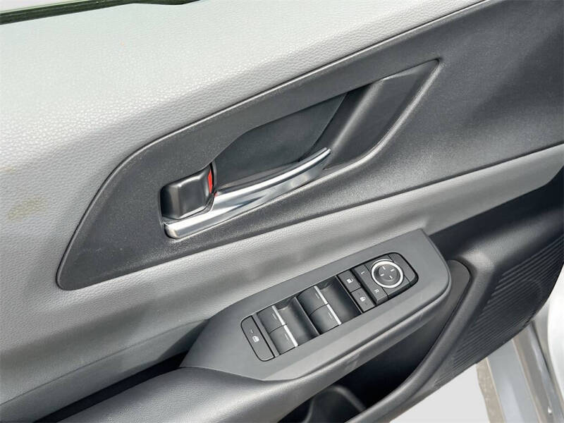 2024 Toyota Prius XLE