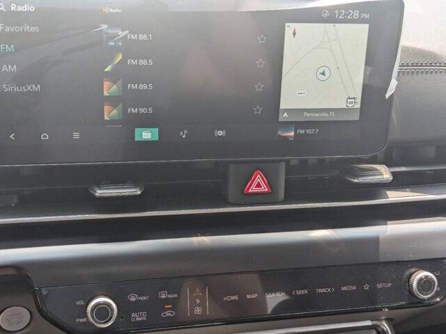 2025 Kia Carnival LX