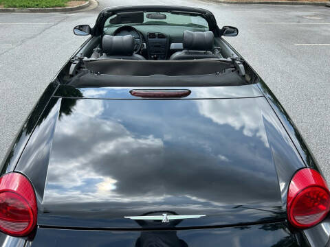 2002 Ford Thunderbird Deluxe