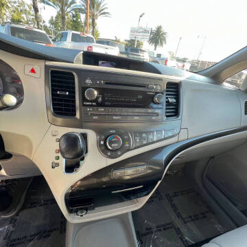 2013 Toyota Sienna