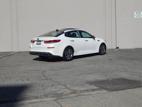 2019 Kia Optima LX