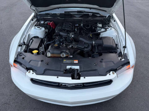 2012 Ford Mustang V6 Premium