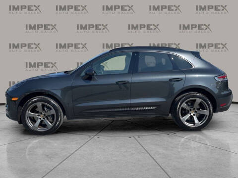 2023 Porsche Macan T