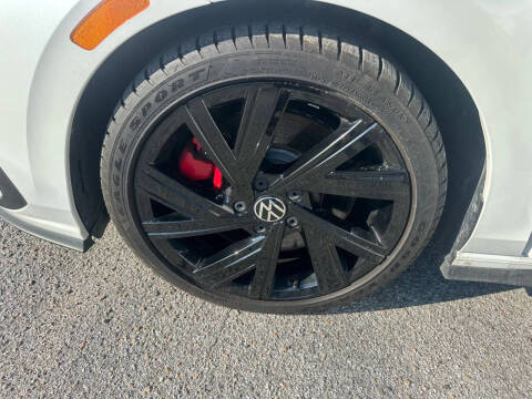 2022 Volkswagen Golf GTI SE