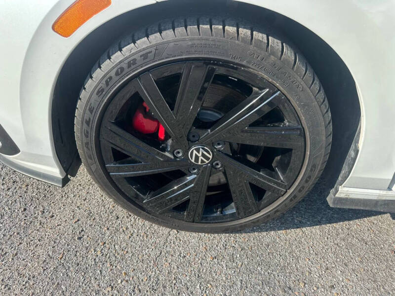 2022 Volkswagen Golf GTI SE