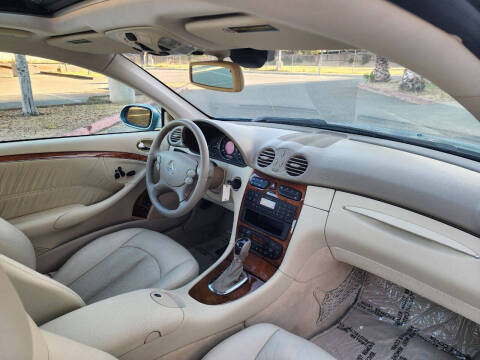 2004 Mercedes-Benz CLK CLK 320