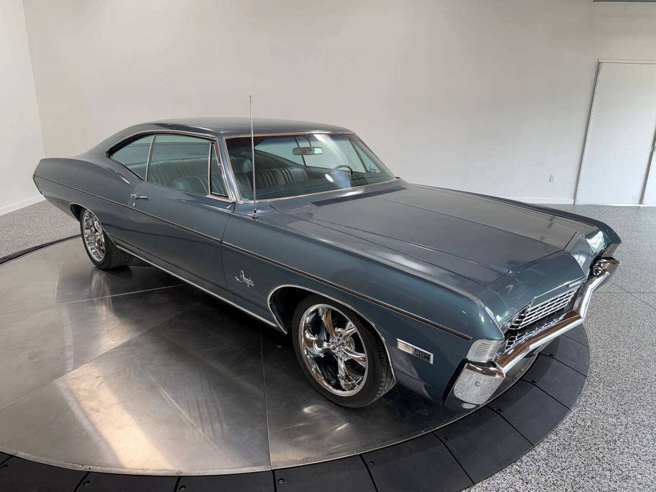 1968 Chevrolet Impala Fastback 1