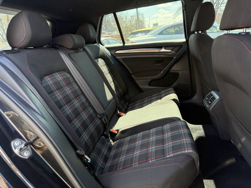2015 Volkswagen Golf GTI S