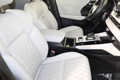 2024 Mitsubishi Outlander PHEV SEL Platinum Edition