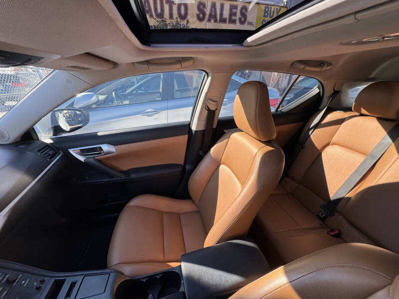 2011 Lexus CT 200h Premium