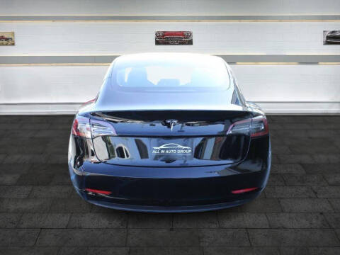 2019 Tesla Model 3 Standard Range Plus