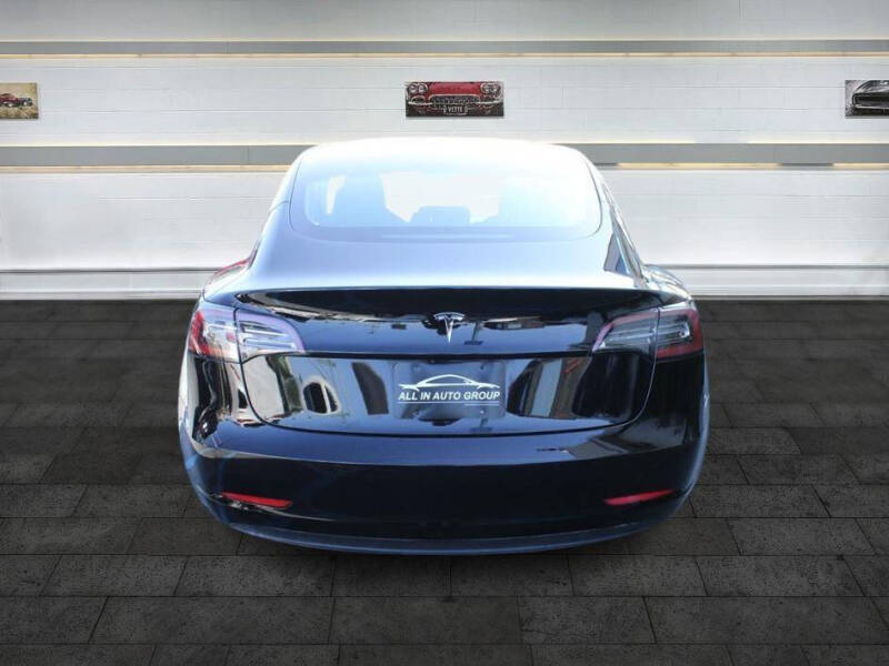 2019 Tesla Model 3 Standard Range Plus