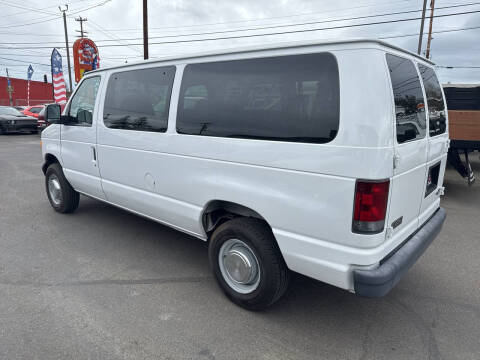 2004 Ford E-Series E-350 SD XL
