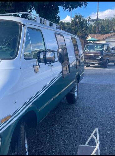 1977 Dodge B300