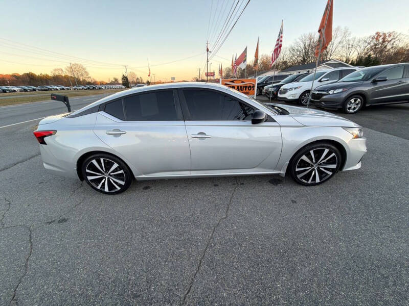 2021 Nissan Altima 2.5 SR