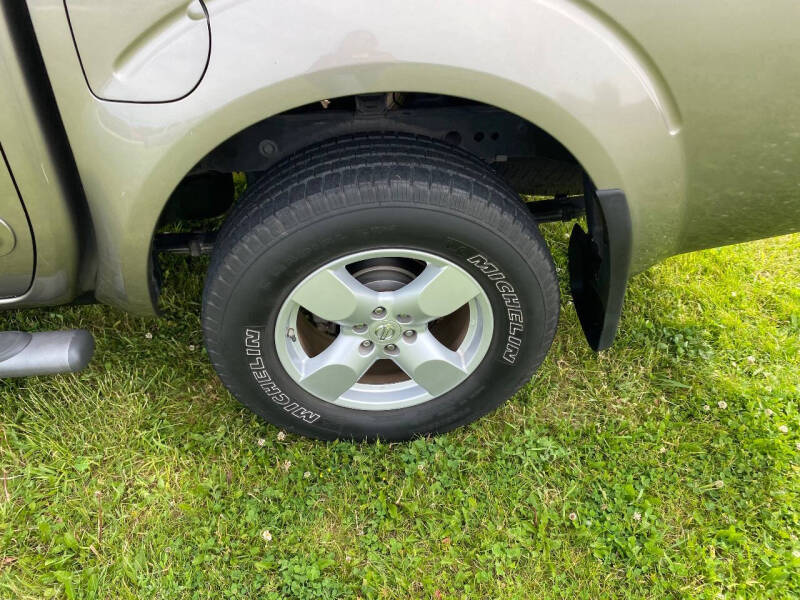 2005 Nissan Frontier LE