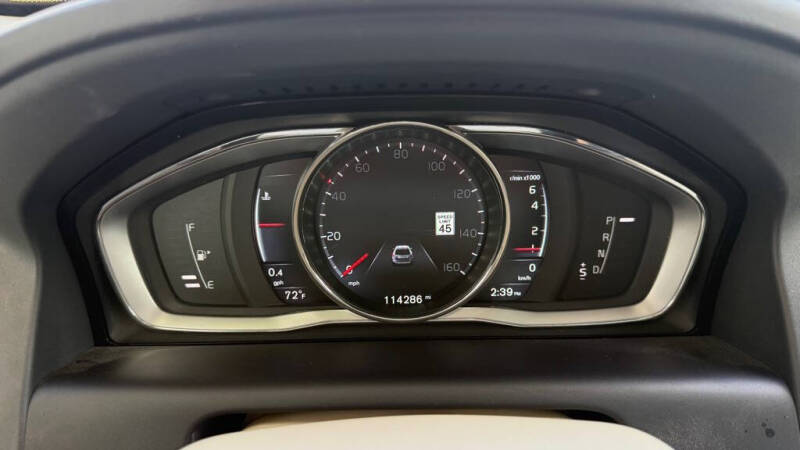 2016 Volvo XC60 T5 Drive-E Platinum