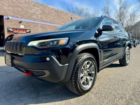 2020 Jeep Cherokee for sale at Whi-Con Auto Brokers in Shakopee MN