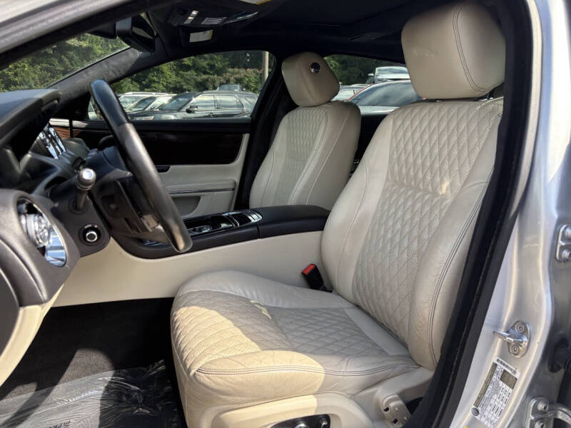 2016 Jaguar XJL Portfolio