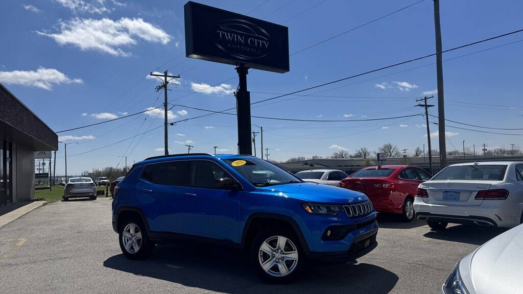 Blue 2022 Jeep Compass Latitude 4x4 Latitude 4dr SUV 1