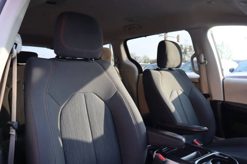 2019 Chrysler Pacifica Touring Plus